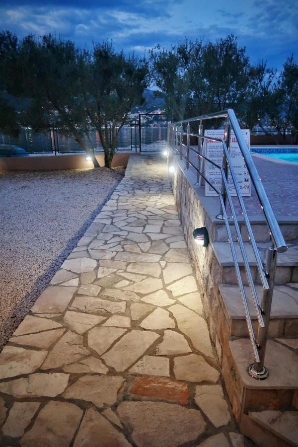 Apartments Maxi Katic Herceg Novi Buitenkant foto