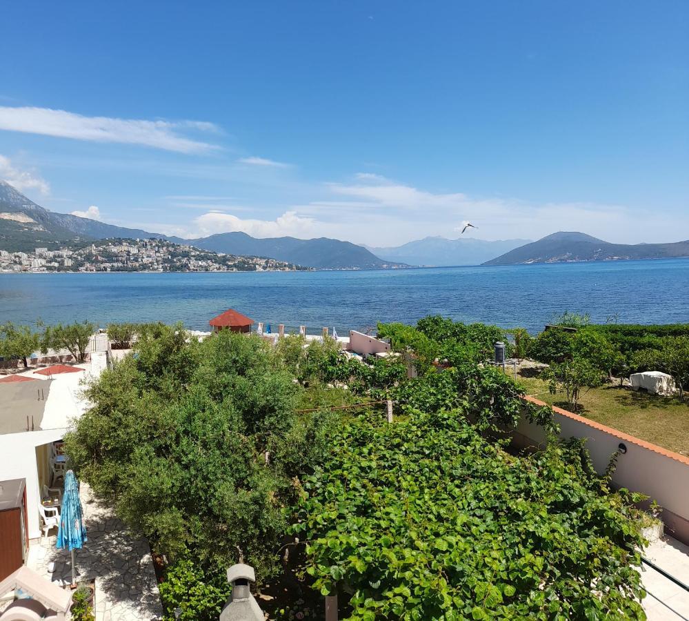 Apartments Maxi Katic Herceg Novi Kamer foto