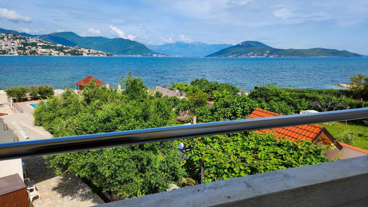 Apartments Maxi Katic Herceg Novi Buitenkant foto