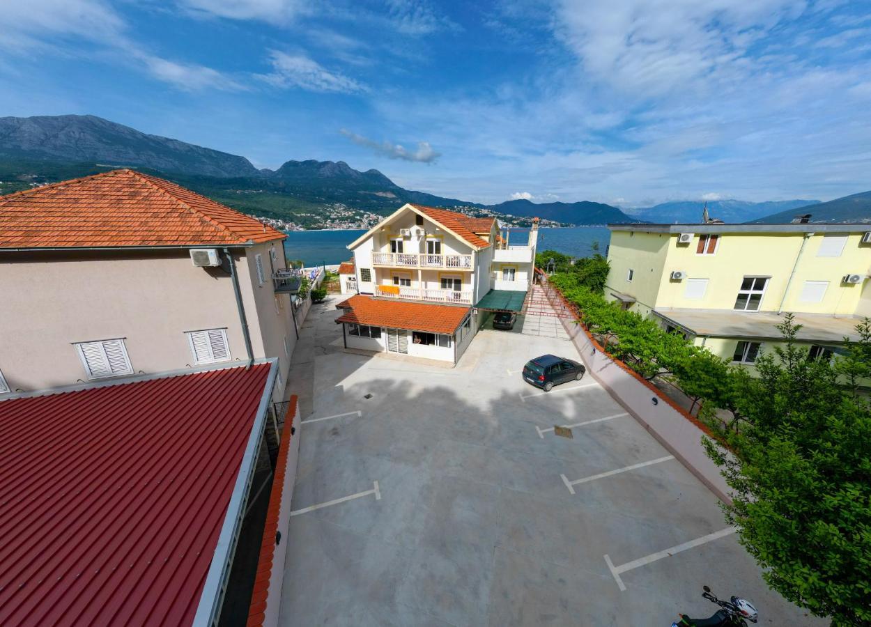Apartments Maxi Katic Herceg Novi Buitenkant foto