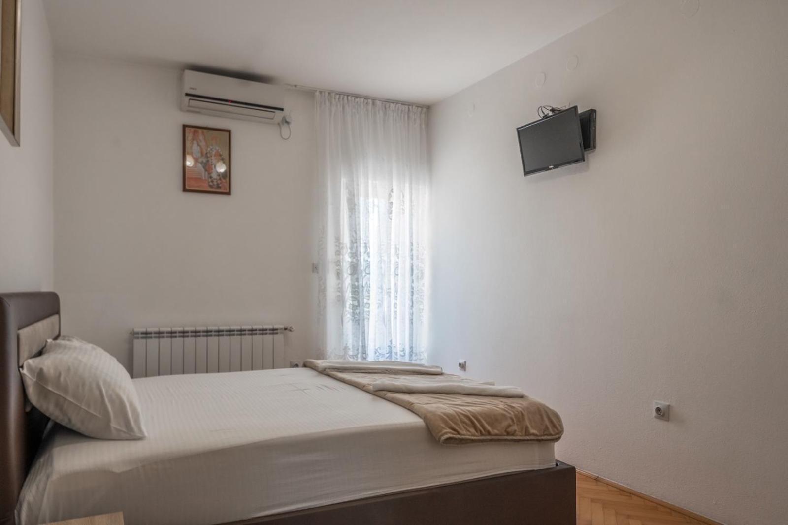 Apartments Maxi Katic Herceg Novi Kamer foto